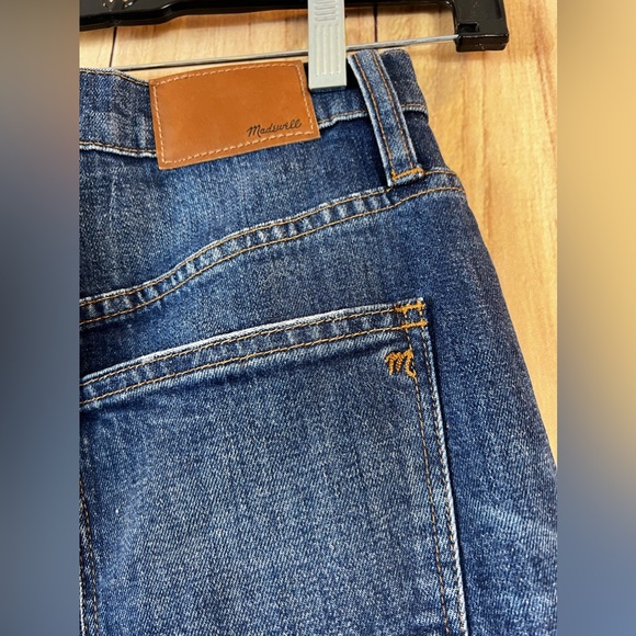 Madewell Women'sThe High-Rise Slim‎ Boyjean in Medium Blue Wash Style - Picture 7 of 15